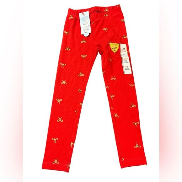 Nwt size 4/5 Kids Red Pajamas with Gold Bow Pattern cat & jack - Picture 1 of 1